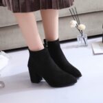 Giày Boots Ngắn Đế Vuông Đen