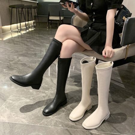 Cho Thuê Giày Boots Dài Đế Vuông Trắng