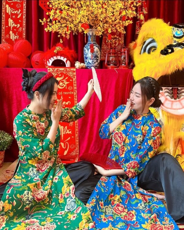 Cho Thuê Áo Dài Chăn Con Công 4 Màu