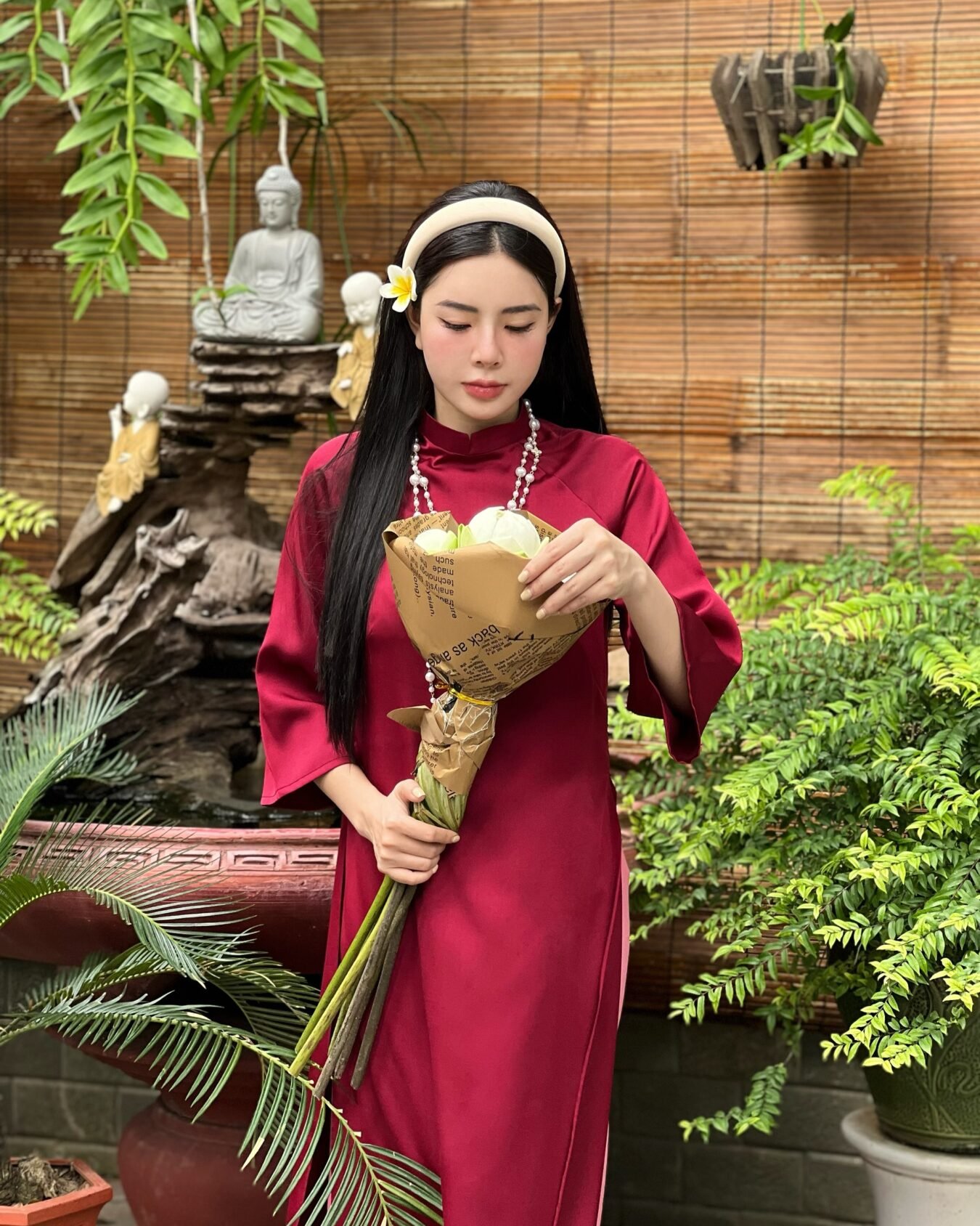 Cho Thuê Áo Dài Tây Thi Đỏ Đô