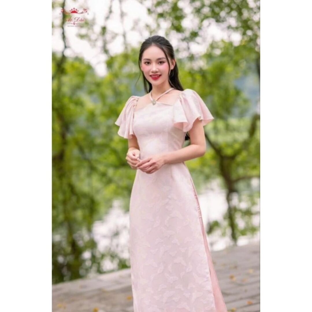 Áo Dài Cổ Yếm Bướm Hồng 01