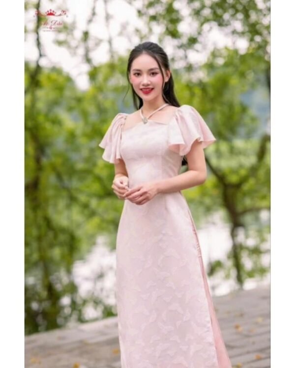 Cho Thuê Áo Dài Cổ Yếm Bướm Hồng