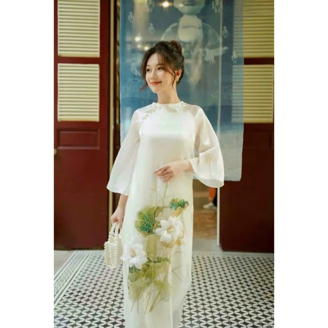 Áo Dài Tơ Đính Hoa Sen Nổi Vàng 02