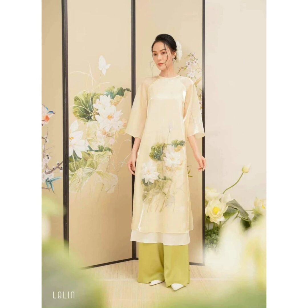 Áo Dài Tơ Đính Hoa Sen Nổi Vàng