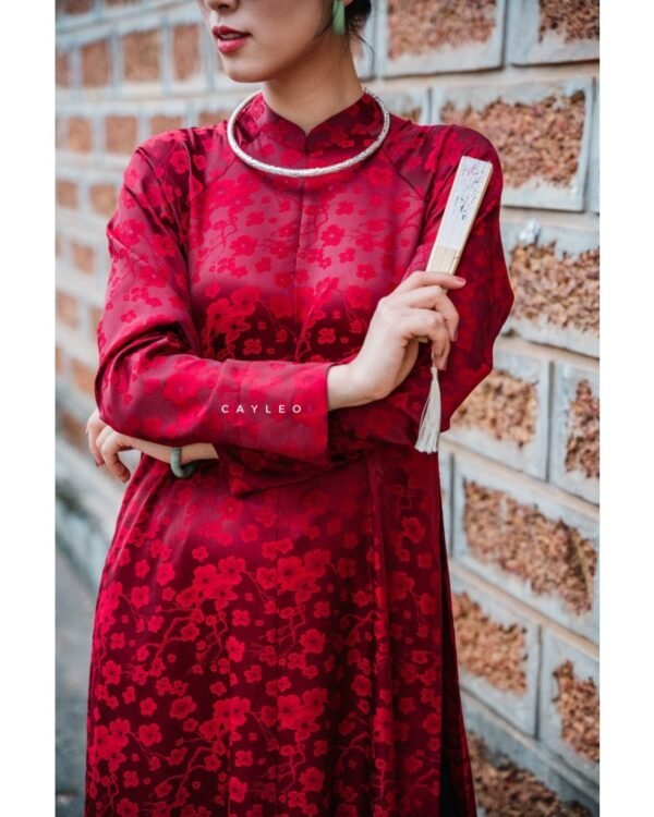 Cho Thuê Áo Dài Lụa Gấm CayLeo Hoa Đỏ