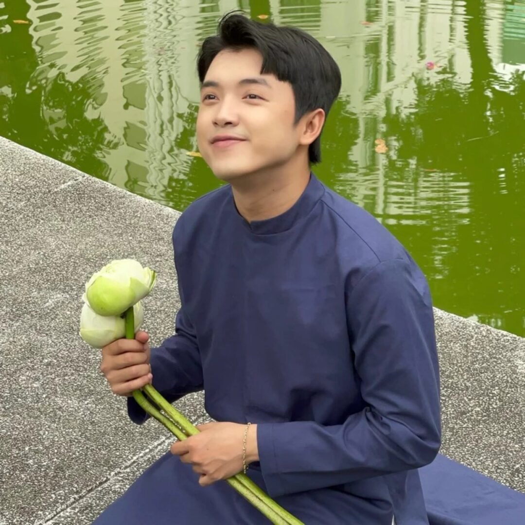 Áo Dài Cách Tân Nam Trơn 4 Màu 04