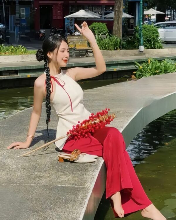 Cho Thuê Set Yếm Lụa Áo Trắng Quần Đỏ