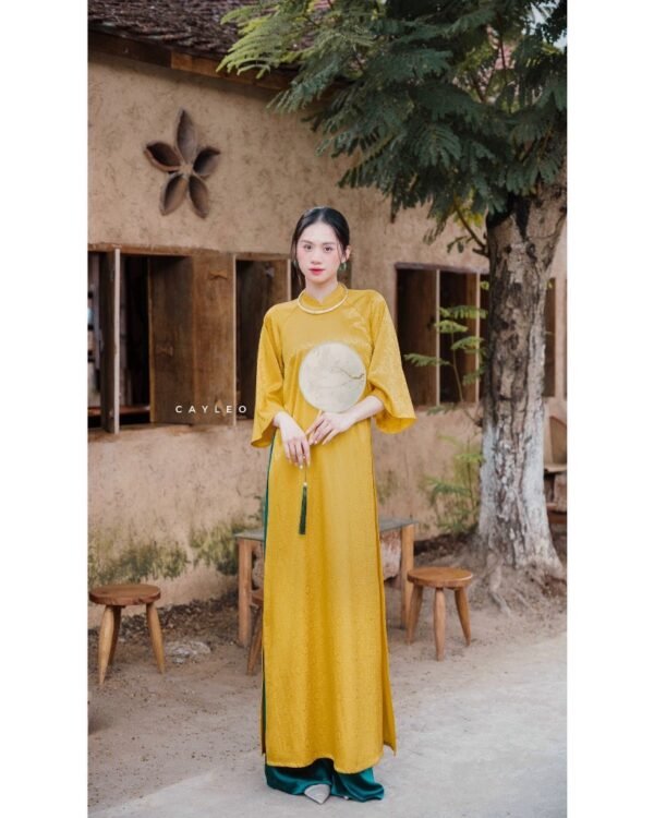 Cho Thuê Áo Dài Cổ Trụ CayLeo Hoa Vàng