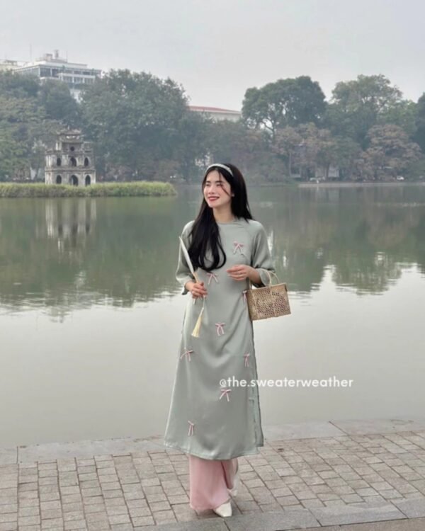 Cho Thuê Áo Dài Đính Nơ Hồng Trơn Xanh