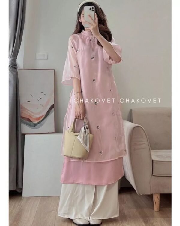 Cho Thuê Áo Dài Voan 2 Lớp Thêu Hoa Nhí Hồng