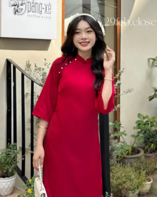 Cho Thuê Áo Dài Trơn Đính Ngọc Trai Đỏ