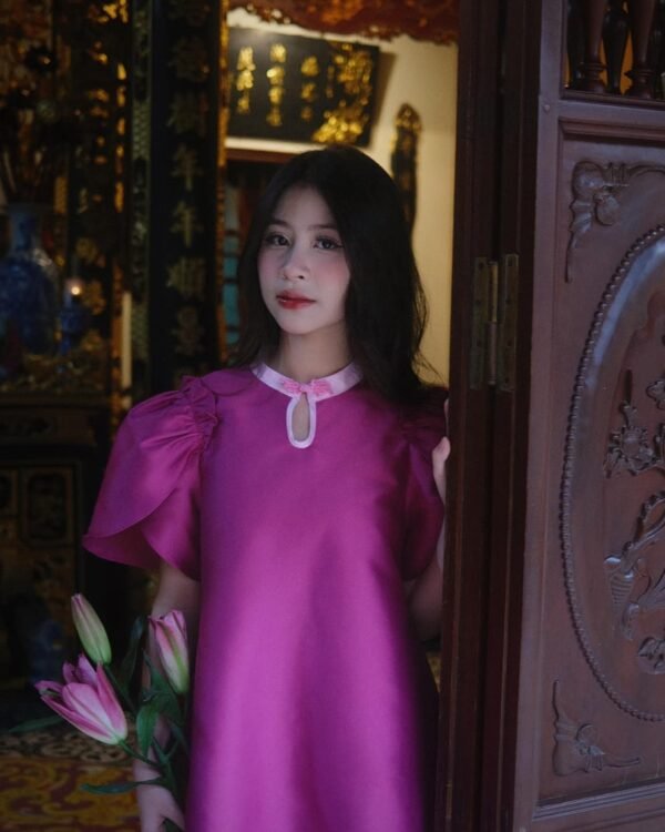 Cho Thuê Set Áo Nút Tàu Khoét Ngực Hồng Đậm