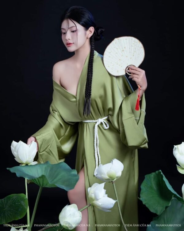 Cho Thuê Yếm Lụa Trơn Lả Lơi Xanh