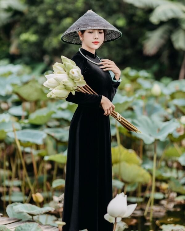 Cho Thuê Nón Lá Đan Cọng Thưa Đen