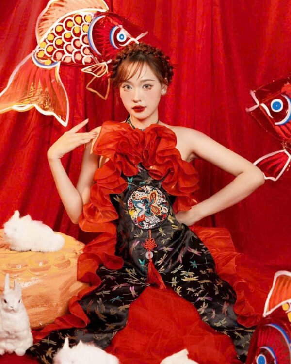 Cho Thuê Set Yếm Tua Rua Chuồn Chuồn Đen