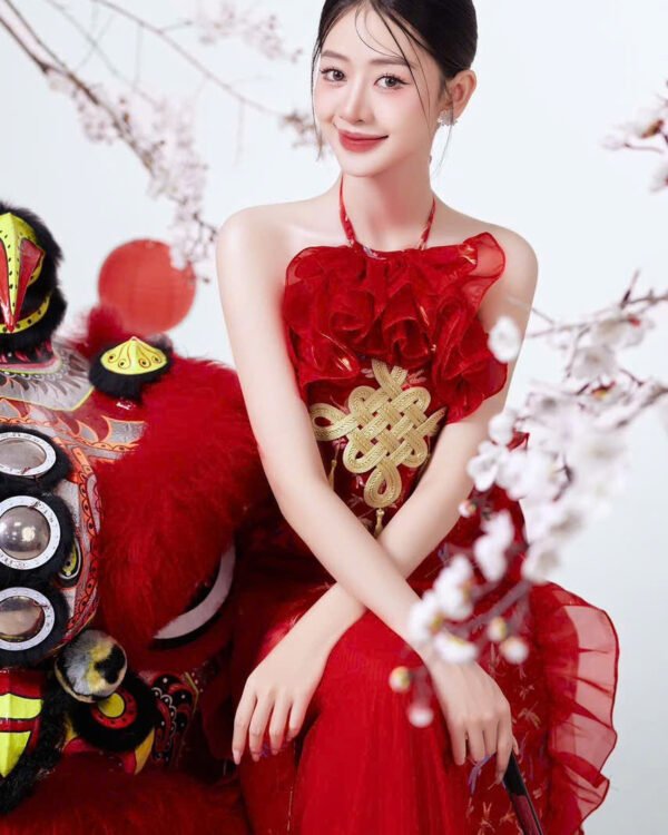 Cho Thuê Set Yếm Tua Rua Chuồn Chuồn Đỏ