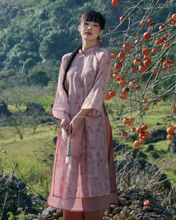 Cho Thuê Áo Dài Ngọc Tường Thuỵ LÈNG DÈNG