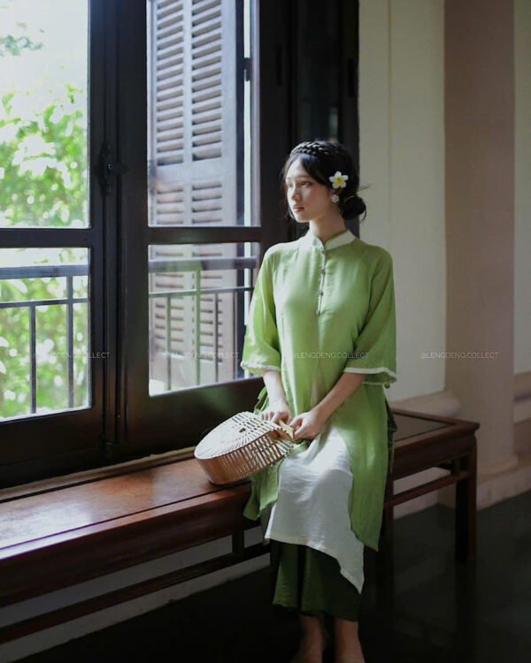 Cho Thuê Áo Dài Nút Cài Lá Dứa Xanh