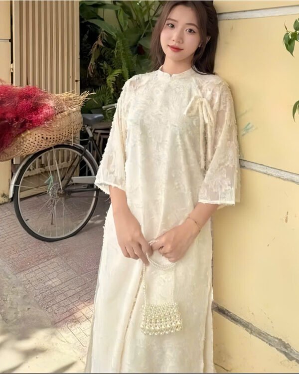 Cho Thuê Áo Dài Cổ Trụ Lông Vũ Havana Kem (Có Bigsize)