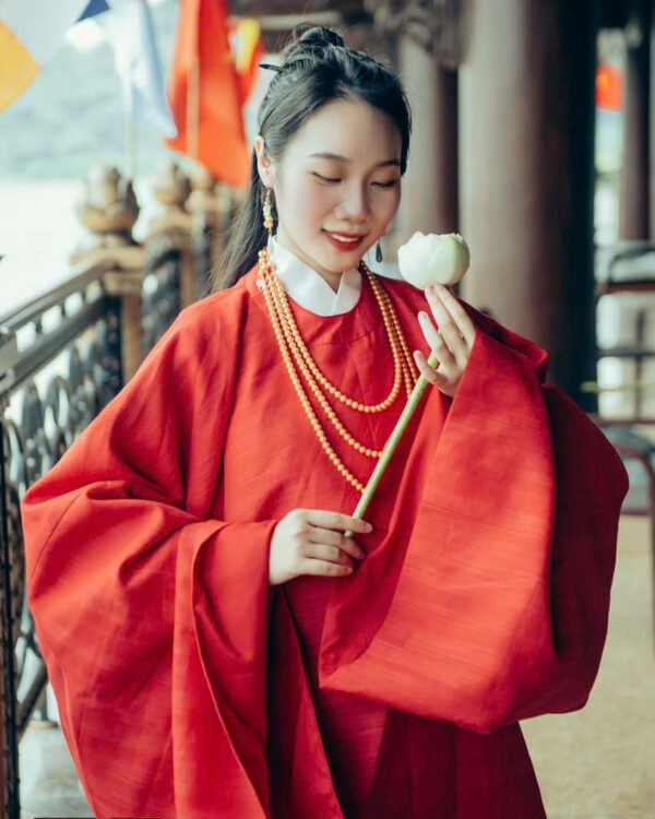 Cho Thuê Viên Lĩnh Trơn Áo Đỏ Váy Cam