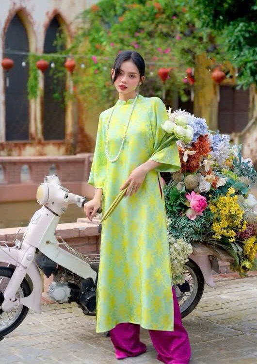Cho Thuê Áo Dài Cổ Trụ Đồng Tiền Xanh Cốm (Có Bigsize)
