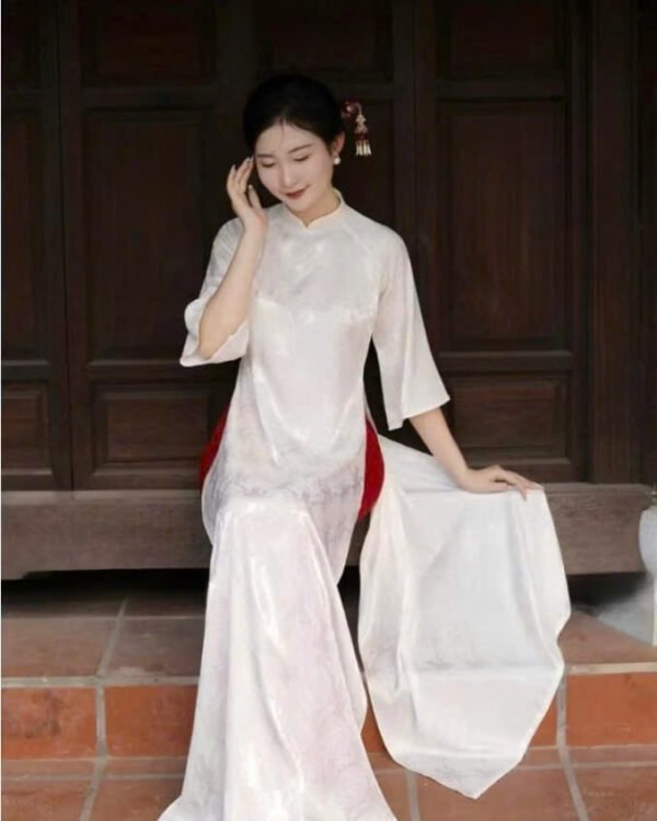 Cho Thuê Áo Dài Cổ Trụ Đồng Tiền Trắng (Có Bigsize)