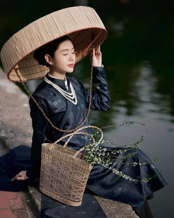 Cho Thuê Áo Tấc Tay Chẽn Người Vợ Cuối Cùng Xanh (Kèm Mấn)