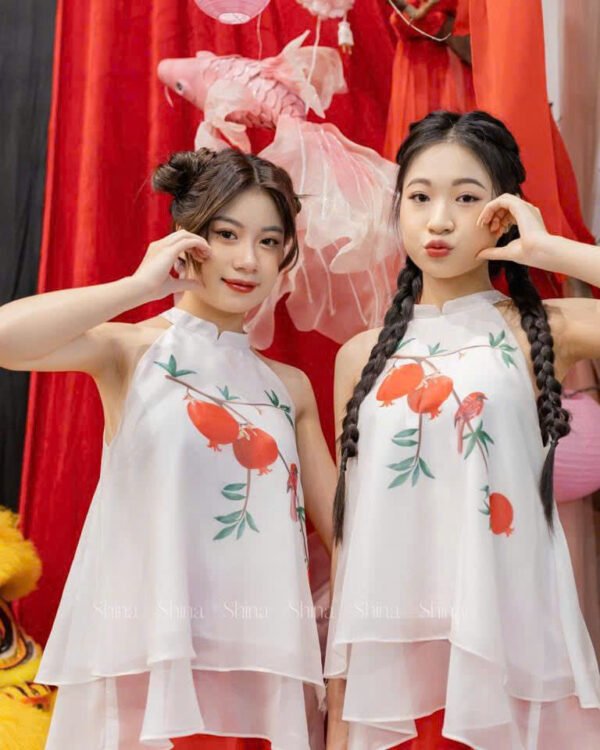 Cho Thuê Set Yếm Trái Lựu Shina Trắng