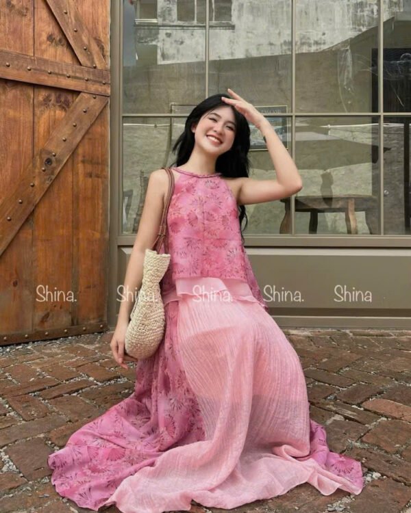 Cho Thuê Set Yếm Hồng Họa Tiết Viền Cổ Hồng Shina