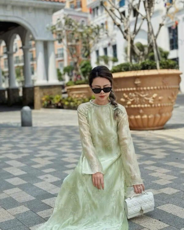 Cho Thuê Áo Dài Viền Cổ Ngọc Trai Xanh