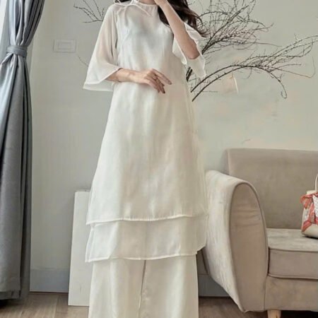 Cho Thuê Áo Dài Cổ Tròn Voan Trơn Kem