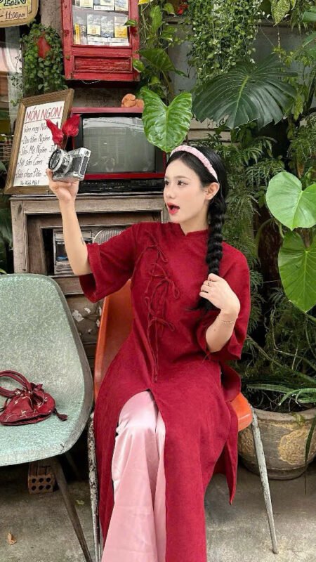 Cho Thuê Áo Dài Xẻ Tà Ba Nơ Đỏ