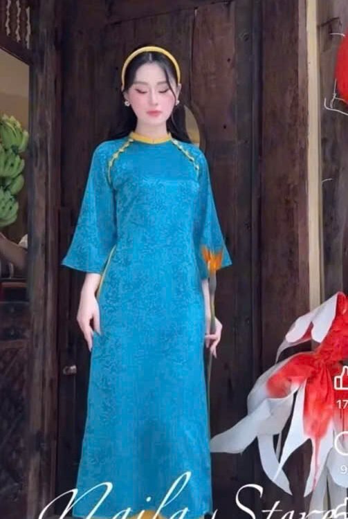 Cho Thuê Áo Dài Nút Hai Bên Xanh Cổ Vịt Viền Vàng (Có Bigsize)