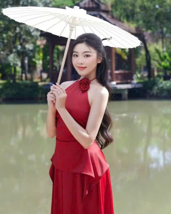 Cho Thuê Set Yếm Lụa Đỏ Lọ Lem