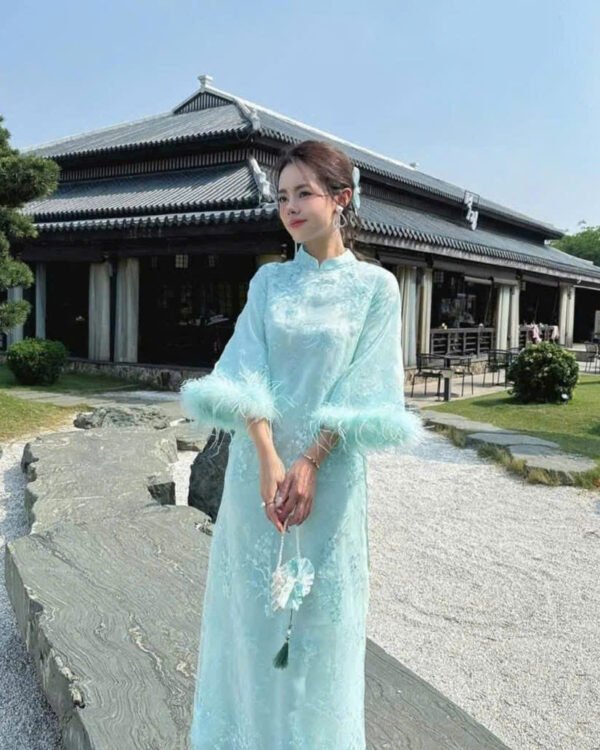 Cho Thuê Áo Dài Cổ Trụ Hoa Đào Viền Lông Xanh Dương  ( Có Bigsize )