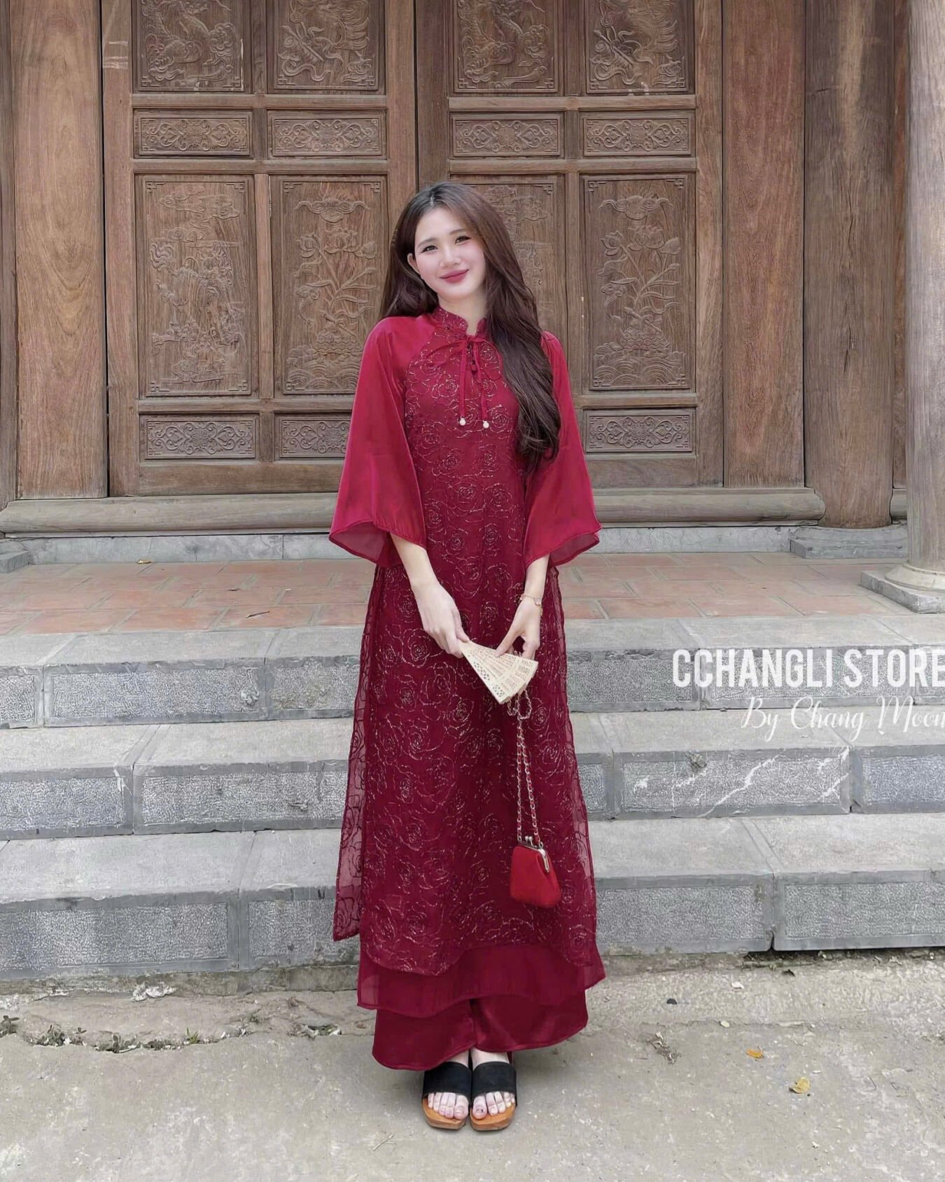 Cho Thuê Áo Dài Cổ Trụ Thêu Hoa Hồng Tay Voan Đỏ ( Có Bigsize )