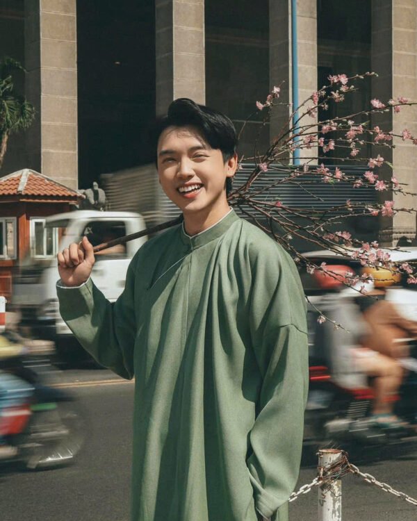 Cho Thuê Áo Dài Nam Ngũ Thân Xanh Rêu Viền Trắng OAO ( CÓ BIGSIZE )
