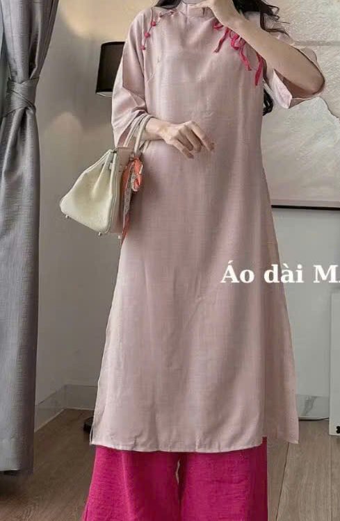 Cho Thuê Áo Dài Hồng Vải Đũi Nơ Hồng Nút Hồng