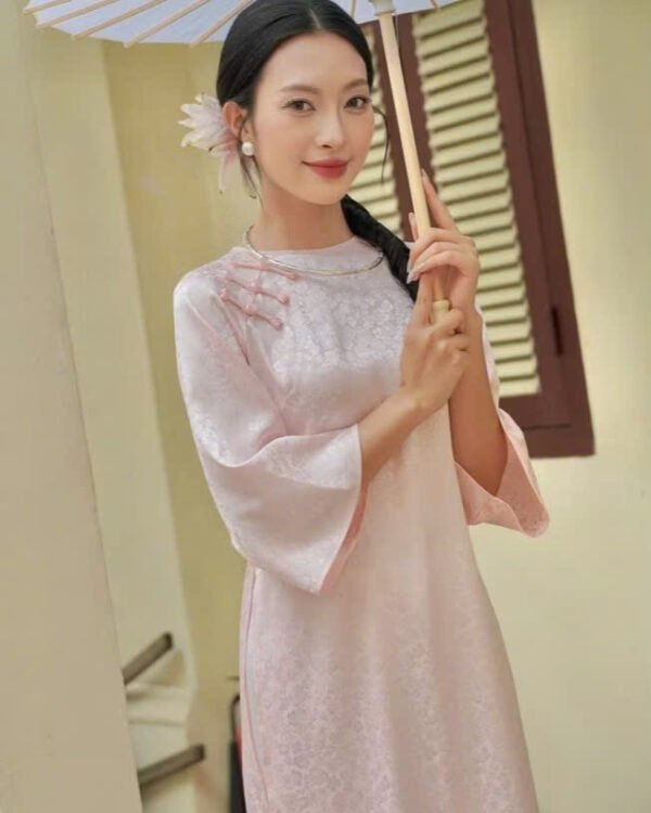 Cho Thuê Áo Dài Hồng Hoa Chìm 3 khảm