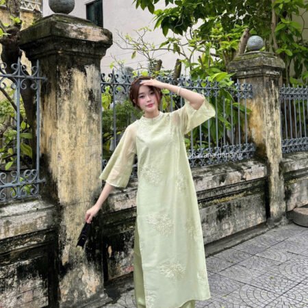 Cho Thuê Áo Dài Viền Cổ Thêu Hoa To Xanh Bơ  ( Có Bigsize )