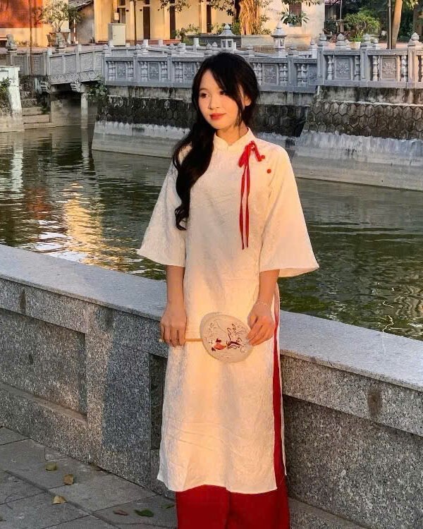 Cho Thuê Áo Dài An Xing Nơ Hồng Đậm Kem