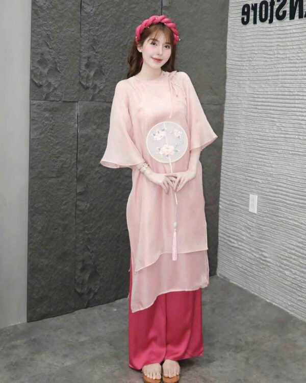 Cho Thuê Áo Dài Cổ Tròn Voan Trơn AnXing Hồng