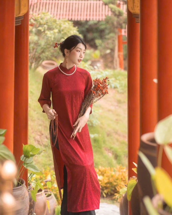 Cho Thuê Áo Dài Cổ Trụ Hoa Chìm Đỏ ( Có Bigsize )