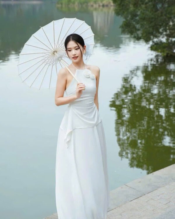 Cho Thuê Set Yếm Lụa Trắng Lọ Lem