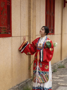 Thuê Áo Dài Giá “Sinh Viên” Tại Sài Gòn
