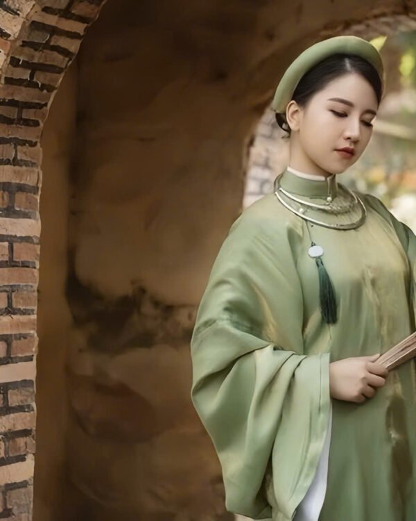 Cho Thuê Áo Tấc Nữ Tay Thụng Lụa Xanh Bơ (Kèm Mấn)