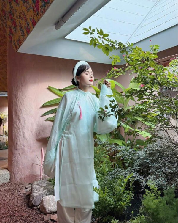 Cho Thuê Áo Tấc Nữ Tay Thụng Trơn Xanh Mint Nhạt (Kèm Mấn - Có Bigsize)