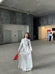 Cho Thuê Áo Dài Thêu Lá Cờ Độc Lập Tự Do Kem (Có Bigsize)