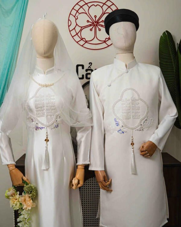 Cho Thuê Áo Dài Đôi Sẻ Tình Thâm Trắng