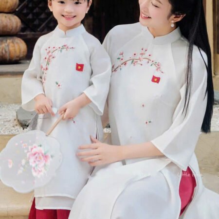 Cho Thuê Áo Dài Đào Viên Thêu Lá Cờ Kem (Có Bigsize)